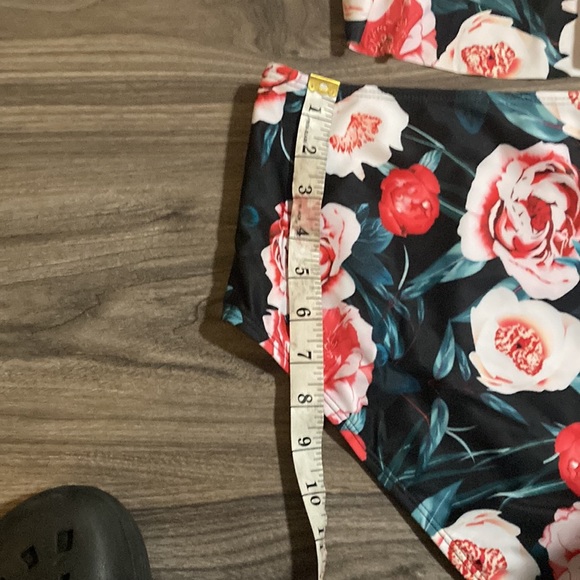 Bikini Swimsuit Floral and Ruffle Swim Suit Size XL - Picture 4 of 10
